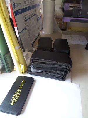 專業(yè)UV平板噴繪服務 蘇州紅潤數碼店為您打造高品質鋁塑板廣告設計